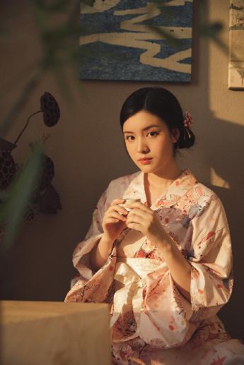 免费观看芳草地电影？这些数字和疑问你不能错过！