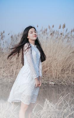 俄罗斯版美丽的小辣椒！你知道她背后藏着什么秘密吗？